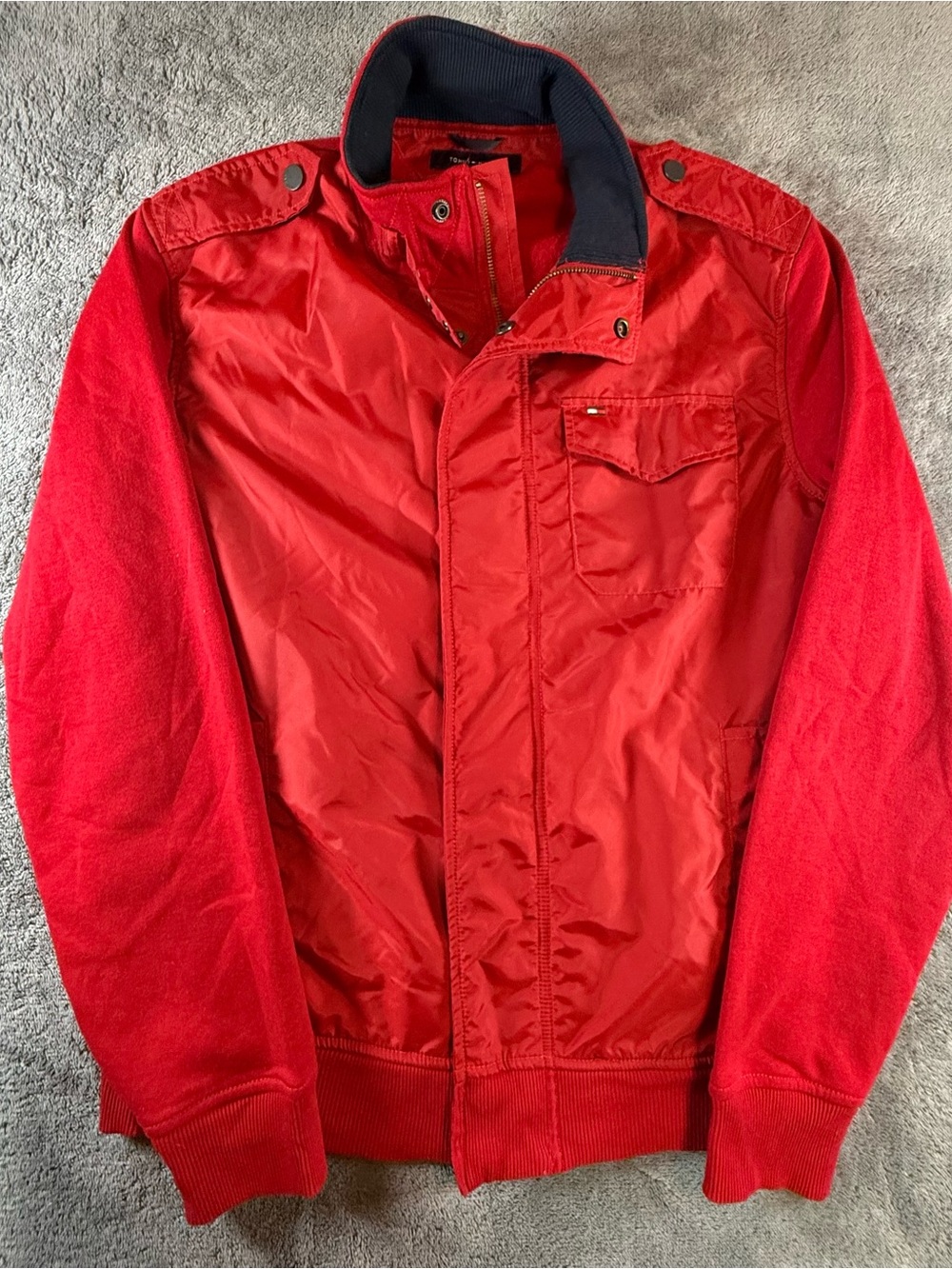 Tommy Hilfiger Men's Red Buckle Kneck Full Zip Snap Front Collar Jacket L